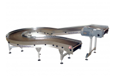 Dyno Conveyors Ambaveyor Slat Chain Powered Conveyor Caption